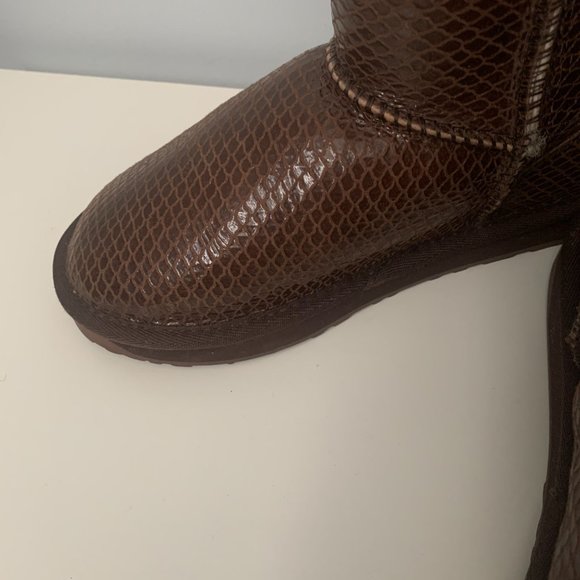 Emu Australia Sheep Skin Boots in Chestnut/Brown - Picture 3 of 7